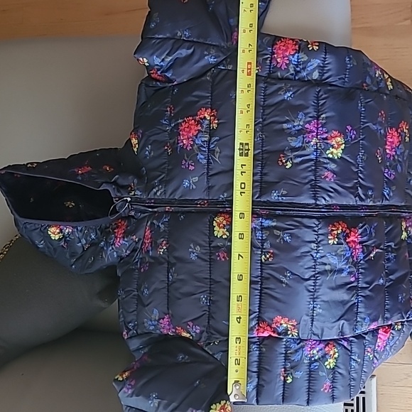 Gap kids puffy jacket - Picture 4 of 5